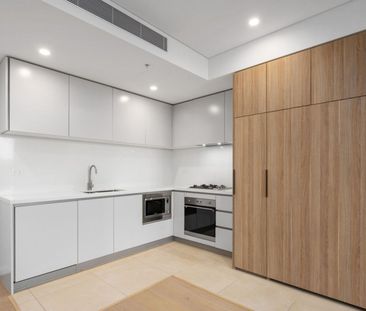 1746/9 Maple Tree Road, Westmead - Photo 1