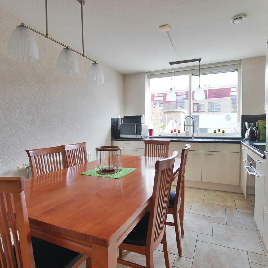 Jan van Eyckstraat, 1318 GC, Almere - Photo 1