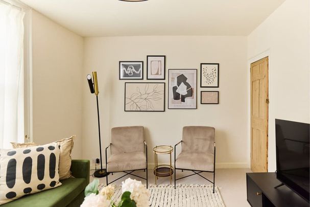 High Street - Photo 1