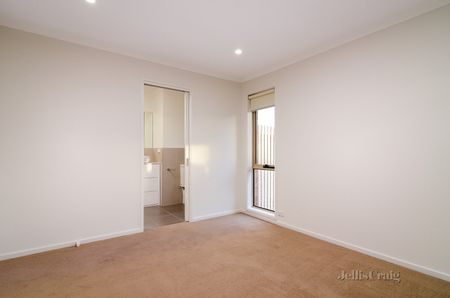 20 St Boswells Avenue, Berwick - Photo 3