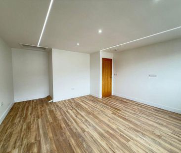 2 bedroom maisonette to rent - Photo 3