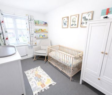 Red Cedar Avenue, Fleet, Hampshire, GU51 - Photo 5