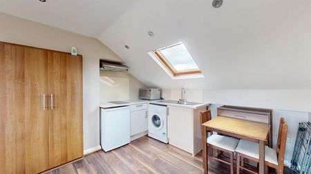 Blackstock Road, N4, London - Photo 2