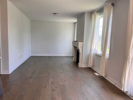 For Lease - 98 Seedling Crescent, Whitchurch-Stouffville, Ontario - Photo 3