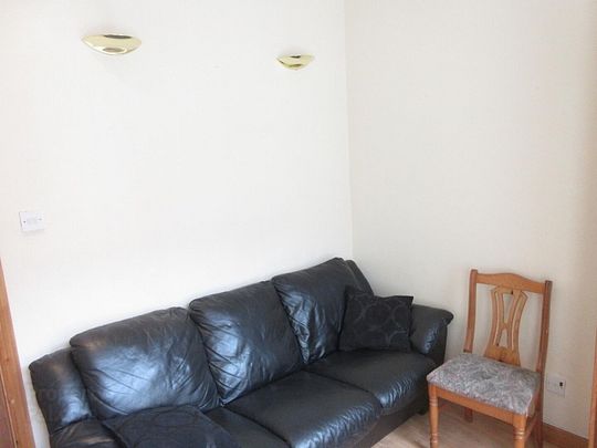 Great Apartment, 5A Canterbury Street, Queens Botanic Area, Belfast - Photo 1