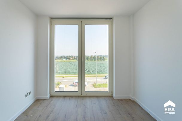 Ruim nieuwbouwappartement met 4 SLPK in Dadizele - Photo 1