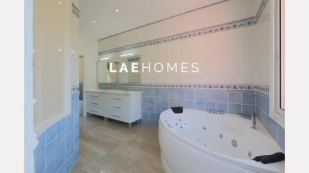 Casa o chalet de alquiler en Carrer Beethoven (c.coll), Corbera de Llobregat - Foto 2