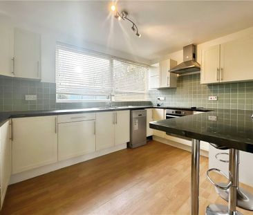 London Road, Guildford, Surrey, GU1 1TJ - Photo 5