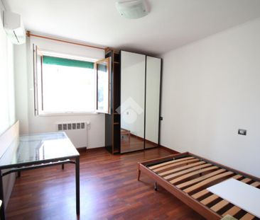 Monolocale in affitto - Photo 1
