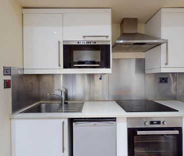 Studio to rent - Photo 2