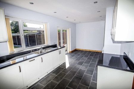 Betworthy, Coaley - Photo 5