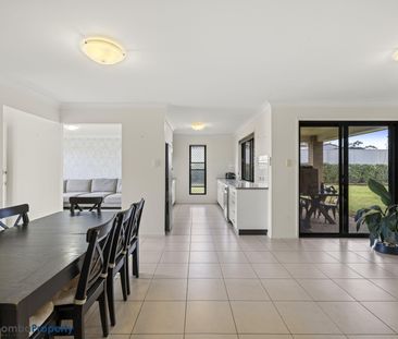 Spacious Living with Room to Move - Photo 2