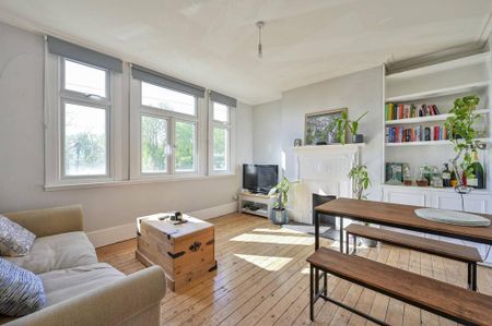 2 bedroom flat to rent - Photo 2