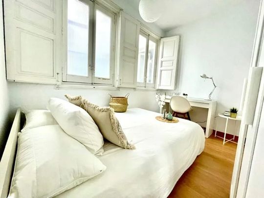 Calle de Toledo, Madrid, Community of Madrid 28005 - Photo 1