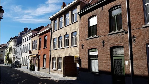 Ruim instapklaar 2-slaapkamerappartement te huur in Brugge - Foto 1