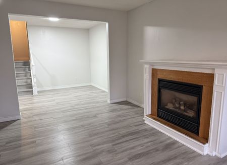 For Lease - 467 Drummerhill Crescent, Waterloo, Ontario - Photo 2