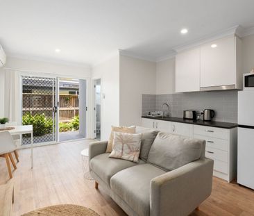 30 Jillian Place, Wynnum West QLD 4178 - Apartment For Rent | Domain - Photo 3