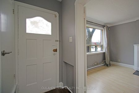 Detached Home For Lease | C8132260 - Photo 2