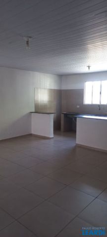 Flat - Photo 3