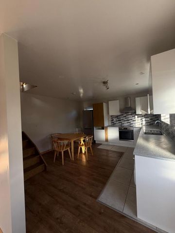 2 bedroom terraced house to rent - Photo 5