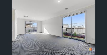 4 BEDROOM FAMILY HOME IN CLYDE! - Photo 2