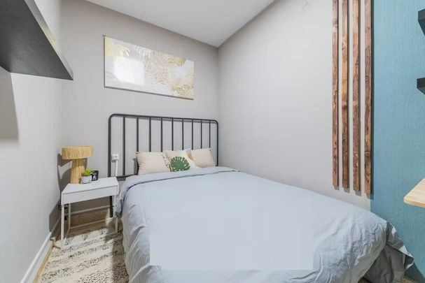 Avenida Pío XII, Valencia, Valencian Community 46015 - Photo 1