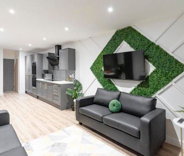 7 bedroom terraced house to rent - Photo 1