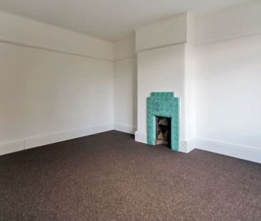 Victoria Road, Runcorn, WA7 5BL - Photo 5