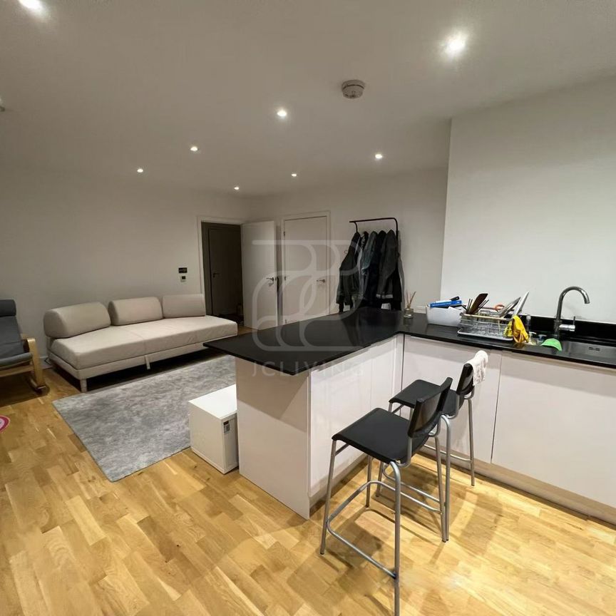 Cityview Point, London E14 - Photo 1