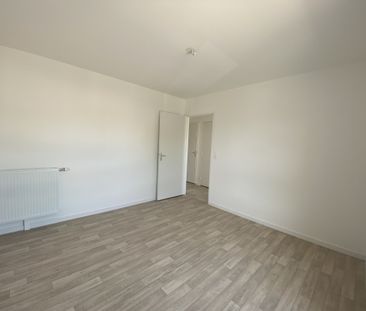 Location Maison 4 pièces 86m² LE MANS 72000 - Photo 5