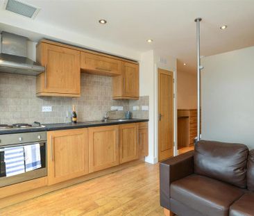 1 bedroom flat to rent - Photo 3