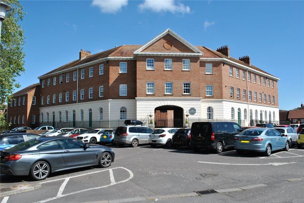 The Octagon, Taunton, Somerset, TA1 - Photo 1