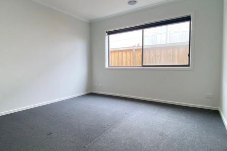 53 Daffodil Crescent, Diggers Rest. - Photo 4