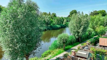 Gerenoveerde rijwoning met 3 slaapkamers en tuin te Roeselare - Foto 2