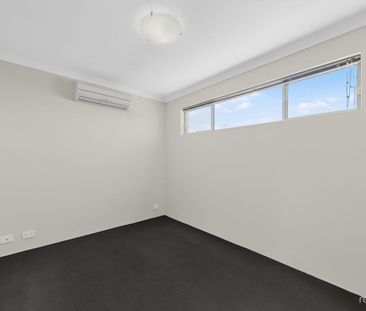 Contemporary Living, Top Location - Photo 2