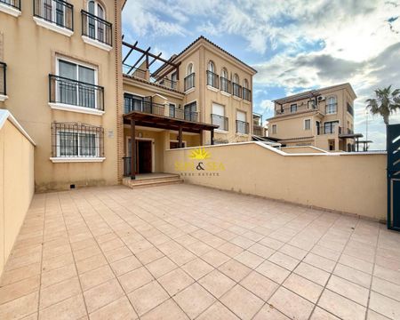 5-BEDROOM TRIPLEX FOR RENT IN TORRE DE LA HORADADA - ALICANTE - Photo 3