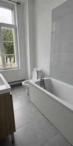 Location Appartement 3 pièces 81m² CONDE SUR L ESCAUT 59163 - Photo 4