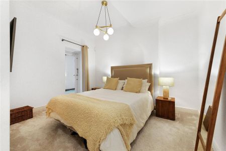 2 bedroom property to let - Photo 4