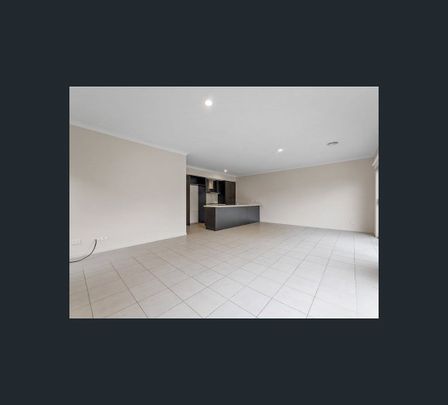11 St Leonard Drive, South Morang, Vic 3752 - Photo 1