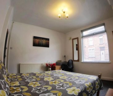 1 bedroom in a house share to rent - Photo 6