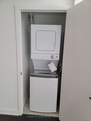 For Lease - 3200 Dakota Common Unit# B502, Burlington, Ontario - Photo 2