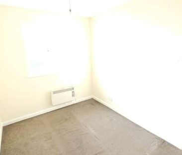 Ground Lane, Hatfield, AL10 - Photo 2