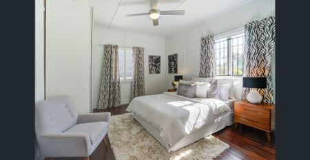 Charming Family Home in the Heart of Holland Park - Photo 5