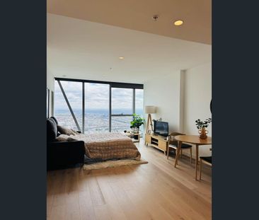 Luxurious One-Bedroom Apartment with Study | West Side Place, Tower... - Photo 4