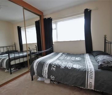 Mossley Avenue, Poole - Photo 1