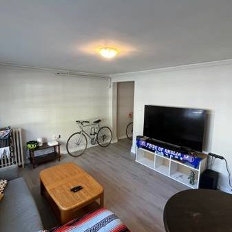 2 bedroom apartment for rent - Photo 3