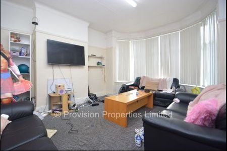 7 Bedroom Properties, Headingley, Leeds - Photo 2