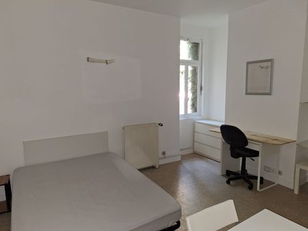 Location Appartement 1 pièce 23m² BORDEAUX 33000 - Photo 2