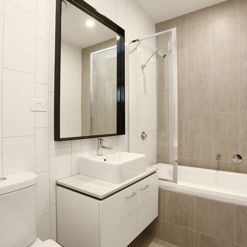 7/76-80 Clyde Street, Thornbury VIC 3071 - Apartment For Rent | Domain - Photo 1