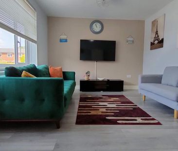 3 bedroom terraced house to rent - Photo 1